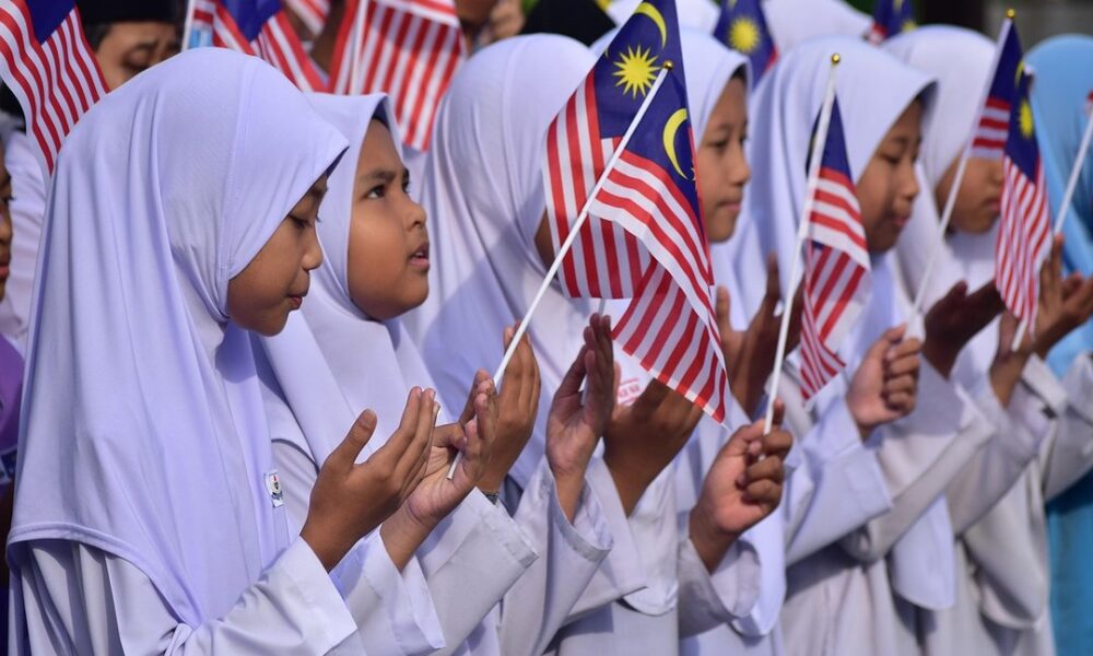 telegram malay sekolah